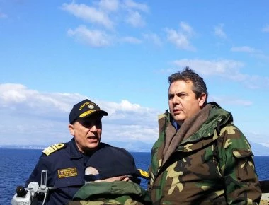Πυρά Π. Καμμένου κατά όσων επικρίνουν το militaire στυλ - Αφορμή η επίσκεψη Τράμπ στο Ιράκ